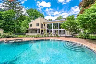8 Harbor Acres Rd, Sands Point, NY 11050 - Photo 37