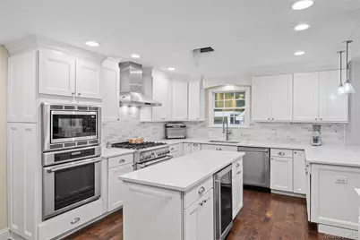 152 Bay Drive, Massapequa, NY 11758 - Photo 13