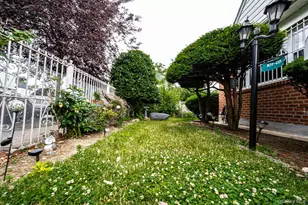 101-05 24th Ave, East Elmhurst, NY 11369 - Photo 7