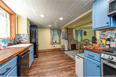 38 Pleasure Drive, Flanders, NY 11901 - Photo 15