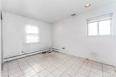 39 Gale Drive, Woodmere, NY 11581 - Photo 19
