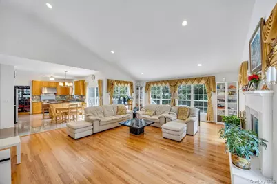 6 Hancock Court, South Setauket, NY 11720 - Photo 17