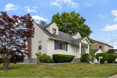 33 N Montgomery Street, Valley Stream, NY 11580 - Photo 1
