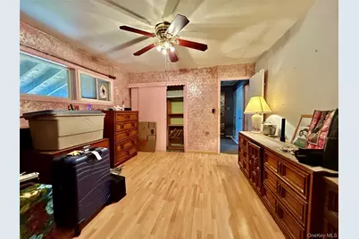 465 Saint Johns Street, Central Islip, NY 11722 - Photo 7