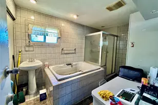 465 St Johns St, Central Islip, NY 11722 - Photo 9