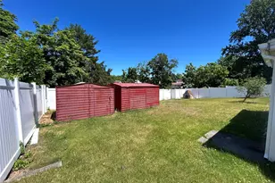 465 St Johns St, Central Islip, NY 11722 - Photo 13