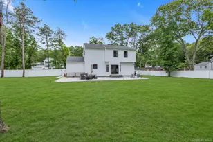 135 Elizabeth Way, Ridge, NY 11961 - Photo 21