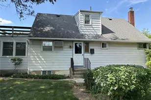 352 Boundary Ave, Massapequa, NY 11758 - Photo 15