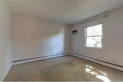 93 Barnyard Lane, Levittown, NY 11756 - Photo 7