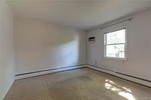 93 Barnyard Ln, Levittown, NY 11756 - Photo 7