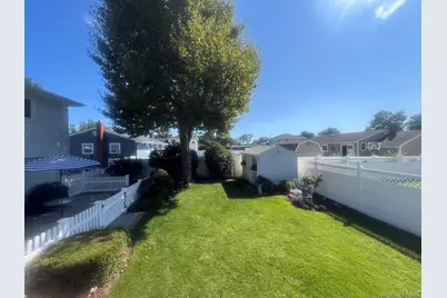 48 W 20th Street, Deer Park, NY 11729 - Photo 13