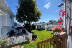 48 W 20th St, Deer Park, NY 11729 - Photo 5