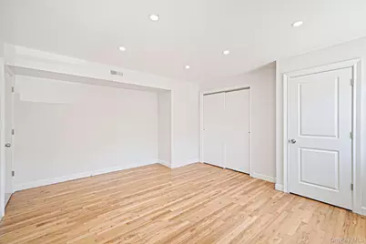 97 Artist Lake Drive, Middle Island, NY 11953 - Photo 9