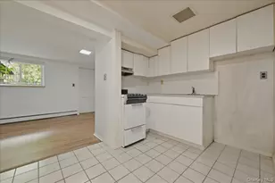 1395 Meadowbrook Rd, Merrick, NY 11566 - Photo 37