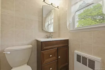 1395 Meadowbrook Road, Merrick, NY 11566 - Photo 21