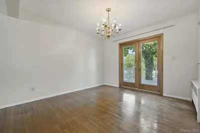 1395 Meadowbrook Road, Merrick, NY 11566 - Photo 9
