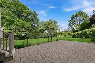 1395 Meadowbrook Rd, Merrick, NY 11566 - Photo 43