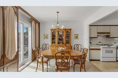 52-40 69th Place, Maspeth, NY 11378 - Photo 9