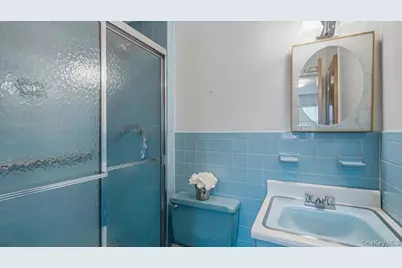 52-40 69th Place, Maspeth, NY 11378 - Photo 15