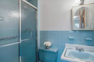 52-40 69th Pl, Maspeth, NY 11378 - Photo 15