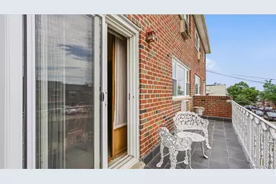 52-40 69th Place, Maspeth, NY 11378 - Photo 19