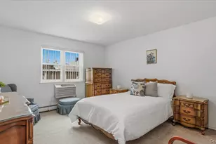 52-40 69th Pl, Maspeth, NY 11378 - Photo 13