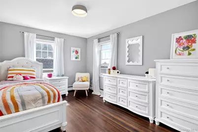 7 Fairview Avenue, Port Washington, NY 11050 - Photo 19