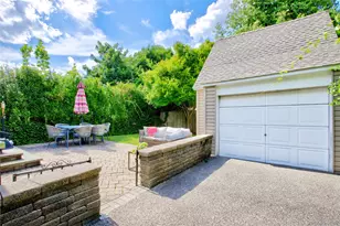 7 Fairview Ave, Port Washington, NY 11050 - Photo 27