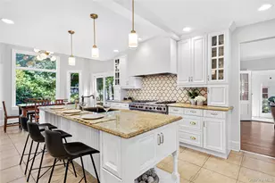 23 Foster Ave, Malverne, NY 11565 - Photo 9