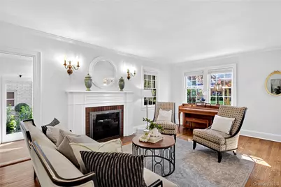 23 Foster Avenue, Malverne, NY 11565 - Photo 5