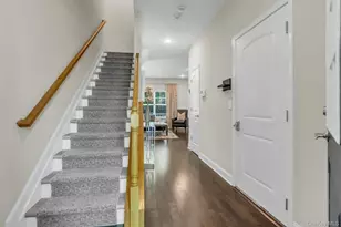 111 Millie CT, Patchogue, NY 11772 - Photo 7