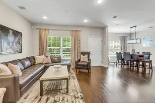 111 Millie CT, Patchogue, NY 11772 - Photo 9