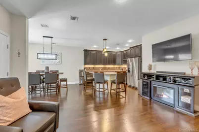 111 Millie Court, Patchogue, NY 11772 - Photo 11