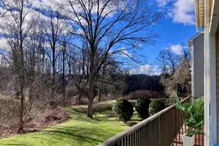 35 Poplar Cir, Peekskill, NY 10566 - Photo 11