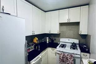 89-00 170th St, Jamaica, NY 11432 - Photo 5
