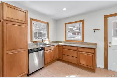 51 Greenwood Avenue, Greenwood Lake, NY 10925 - Photo 5