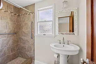 217 Soundview Rd, Huntington, NY 11743 - Photo 31