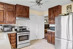 217 Soundview Rd, Huntington, NY 11743 - Photo 19