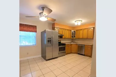 288 Frederick Avenue, Floral Park, NY 11001 - Photo 3