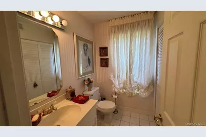 169 Captains Way, Port Jefferson Station, NY 11776 - Photo 13