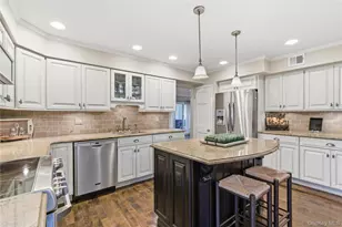 37 Maple Run Ct, Jericho, NY 11753 - Photo 15