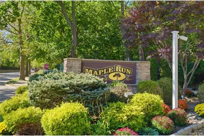 37 Maple Court, Jericho, NY 11753 - Photo 1
