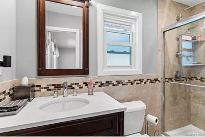 22 Theodore Drive, Plainview, NY 11803 - Photo 17