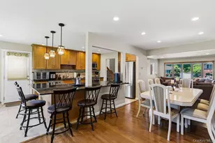 22 Theodore Dr, Plainview, NY 11803 - Photo 9