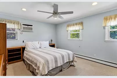 22 Theodore Drive, Plainview, NY 11803 - Photo 15