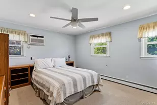 22 Theodore Dr, Plainview, NY 11803 - Photo 15