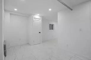 4135 Murdock Ave, Bronx, NY 10466 - Photo 19