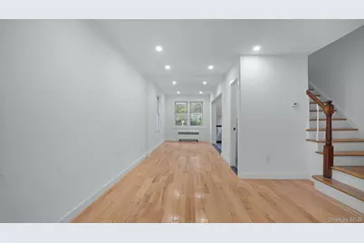 4135 Murdock Avenue, Bronx, NY 10466 - Photo 11