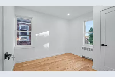 4135 Murdock Avenue, Bronx, NY 10466 - Photo 15