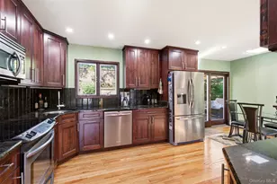 29 Vineyard Rd, Huntington, NY 11743 - Photo 9